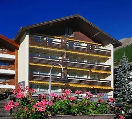 Haus-ascot-zermatt *